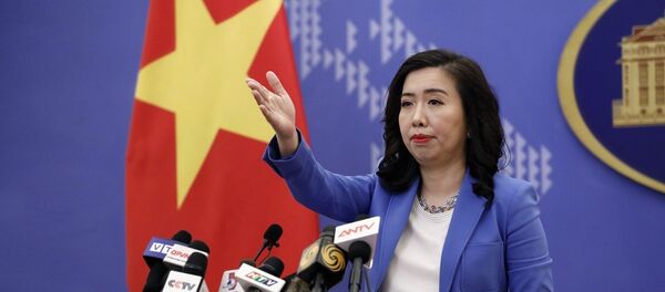 Người phát ngôn Bộ Ngoại giao Lê Thị Thu Hằng trả lời câu hỏi của các phóng viên trong nước và quốc tế. Người phát ngôn Bộ Ngoại giao Lê Thị Thu Hằng trả lời câu hỏi của các phóng viên trong nước và quốc tế. - Sputnik Việt Nam