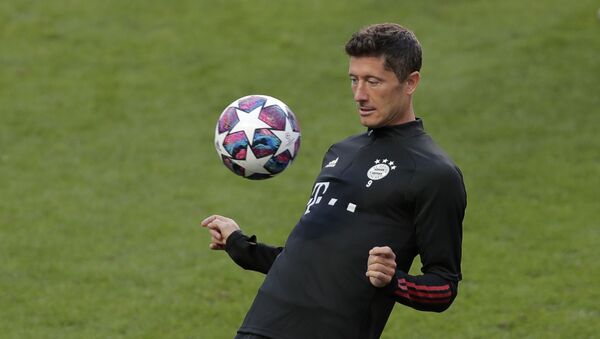 Tiền đạo người Ba Lan của câu lạc bộ bóng đá Đức Bavaria Robert Lewandowski - Sputnik Việt Nam