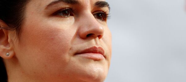 Cựu ứng cử viên cho chức tổng thống Belarus Svetlana Tikhanovskaya - Sputnik Việt Nam