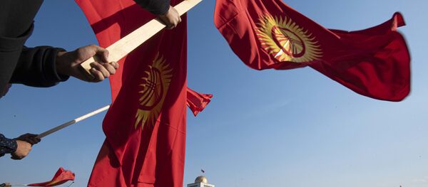 Biểu tình sau bầu cử quốc hội ở Bishkek. Biểu tình sau bầu cử quốc hội ở Bishkek. - Sputnik Việt Nam