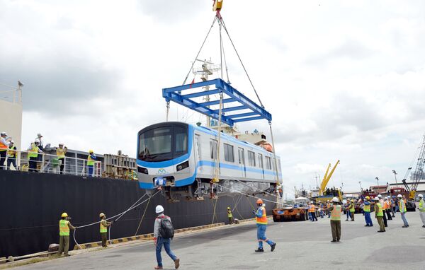 Từ Nhật Bản, tàu Metro số 1 đã về đến Việt Nam Từ Nhật Bản, tàu Metro số 1 đã về đến Việt Nam - Sputnik Việt Nam
