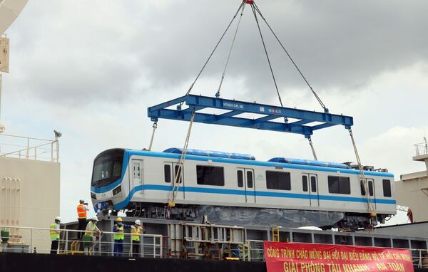 Từ Nhật Bản, tàu Metro số 1 đã về đến Việt Nam Từ Nhật Bản, tàu Metro số 1 đã về đến Việt Nam - Sputnik Việt Nam
