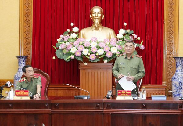 Bộ Công an nói về việc có tới 9 Thứ trưởng và Đại hội Đại biểu Đảng bộ Công an Trung ương Bộ Công an nói về việc có tới 9 Thứ trưởng và Đại hội Đại biểu Đảng bộ Công an Trung ương - Sputnik Việt Nam