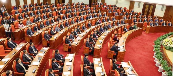 Các đồng chí lãnh đạo Đảng, Nhà nước và các đại biểu dự bế mạc Hội nghị Trung ương lần thứ mười ba. - Sputnik Việt Nam