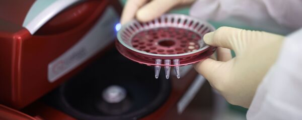 Máy phân tích vi sinh. - Sputnik Việt Nam