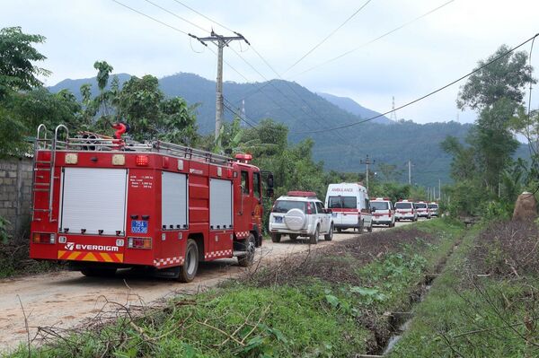 Vụ sạt lở ở thủy điện Rào Trăng 3: cứu được 19 người - Sputnik Việt Nam
