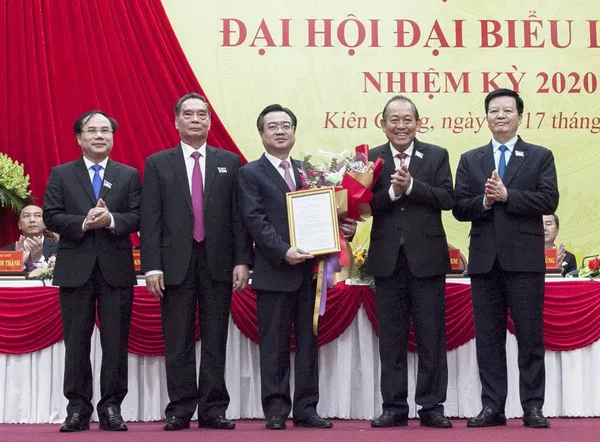 Con trai nguyên Thủ tướng Nguyễn Tấn Dũng chính thức thành Thứ trưởng Bộ Xây Dựng Con trai nguyên Thủ tướng Nguyễn Tấn Dũng chính thức thành Thứ trưởng Bộ Xây Dựng - Sputnik Việt Nam