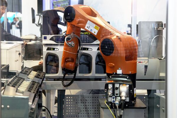 Gardy Metrobot – Máy tự động khử trùng độc đáo từ nước Nga Gardy Metrobot – Máy tự động khử trùng độc đáo từ nước Nga - Sputnik Việt Nam