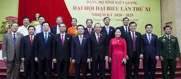 Lãnh đạo Trung ương và lãnh đạo tỉnh Kiên Giang tại Đại hội Đảng bộ tỉnh Kiên Giang lần thứ XI, nhiệm kỳ 2020 - 2025. Lãnh đạo Trung ương và lãnh đạo tỉnh Kiên Giang tại Đại hội Đảng bộ tỉnh Kiên Giang lần thứ XI, nhiệm kỳ 2020 - 2025. - Sputnik Việt Nam