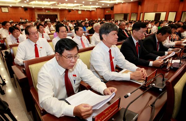 Ông Nguyễn Thiện Nhân tiếp tục chỉ đạo Thành ủy TP.HCM Ông Nguyễn Thiện Nhân tiếp tục chỉ đạo Thành ủy TP.HCM - Sputnik Việt Nam