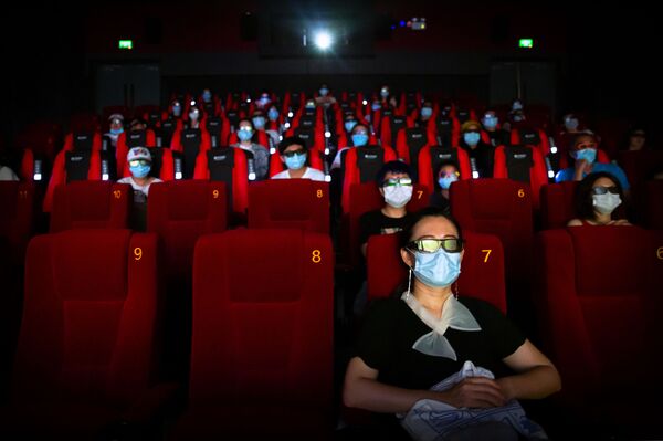 Hollywood mất vị trí dẫn đầu: Trung Quốc vượt qua Bắc Mỹ về doanh thu phòng vé trong điện ảnh - Sputnik Việt Nam