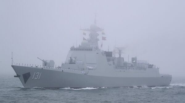 Tàu khu trục tên lửa dẫn đường Type 052D Thái Nguyên của Trung Quốc - Sputnik Việt Nam