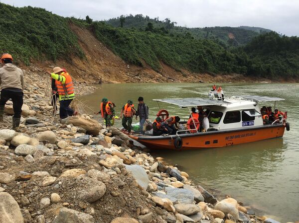 Bão số 8 mạnh lên nhanh chóng - Sputnik Việt Nam