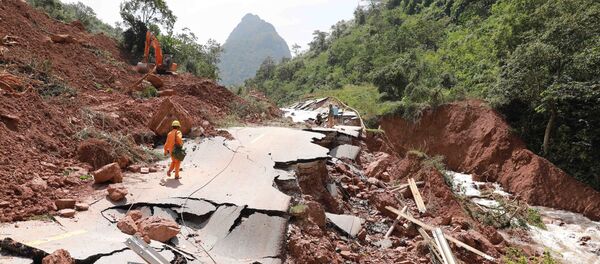 Giao thông Quảng Bình thiệt hại nặng do mưa lũ - Sputnik Việt Nam