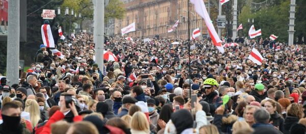 Biểu tình phản đối ở Minsk. - Sputnik Việt Nam