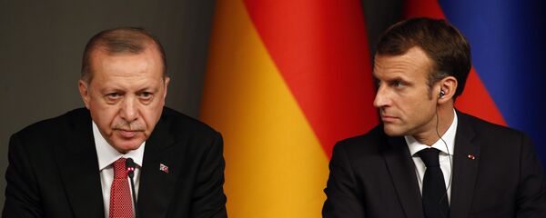 Macron và Erdogan - Sputnik Việt Nam