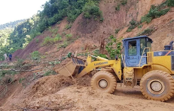 Miền Trung lại chuẩn bị đối mặt với cơn bão số 10 cùng mưa lớn Miền Trung lại chuẩn bị đối mặt với cơn bão số 10 cùng mưa lớn - Sputnik Việt Nam