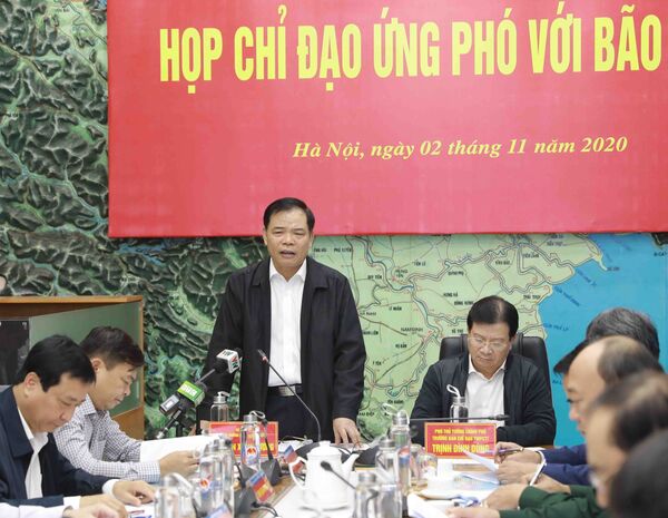 Bão Goni “khó lường”: Việt Nam cảnh báo nguy cơ tác động từ bão số 10 - Sputnik Việt Nam