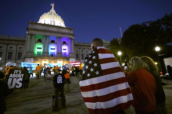 Biểu tình tại Điện Capitol ở Harrisburg, Pennsylvania - Sputnik Việt Nam