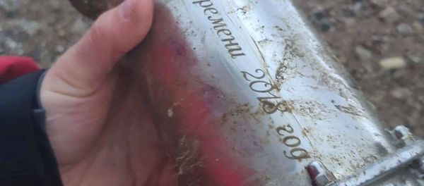 Tìm thấy capxun thời gian từ một tàu phá băng của Nga mang tên “50 năm Chiến thắng” ở Ireland - Sputnik Việt Nam