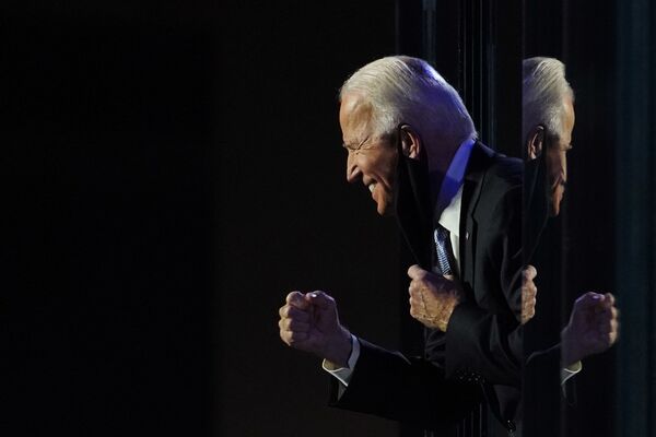 Ứng cử viên tổng thống đảng Dân chủ Joe Biden - Sputnik Việt Nam