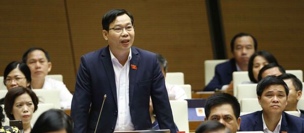 Đại biểu Quốc hội TP Hà Nội Đỗ Đức Hồng Hà chất vấn thành viên Chính phủ. - Sputnik Việt Nam