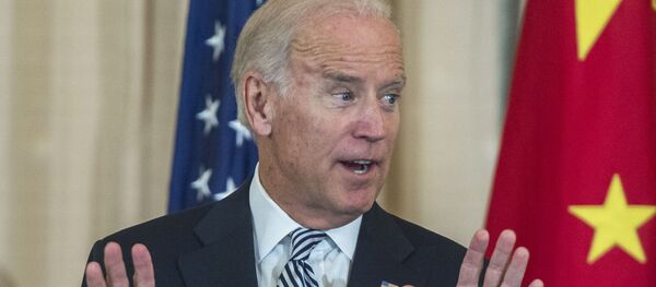 Joe Biden trong cuộc hội đàm với Tập Cận Bình. - Sputnik Việt Nam