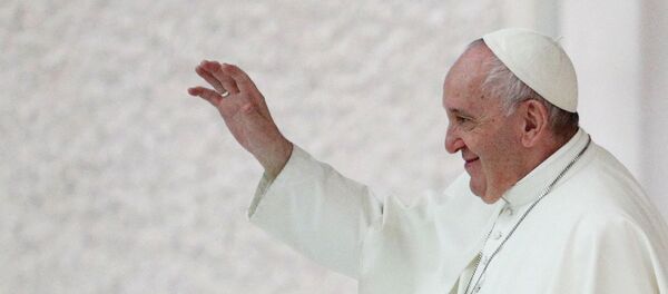 Giáo hoàng Francis sau buổi tiếp kiến hàng tuần tại Vatican Giáo hoàng Francis sau buổi tiếp kiến hàng tuần tại Vatican - Sputnik Việt Nam