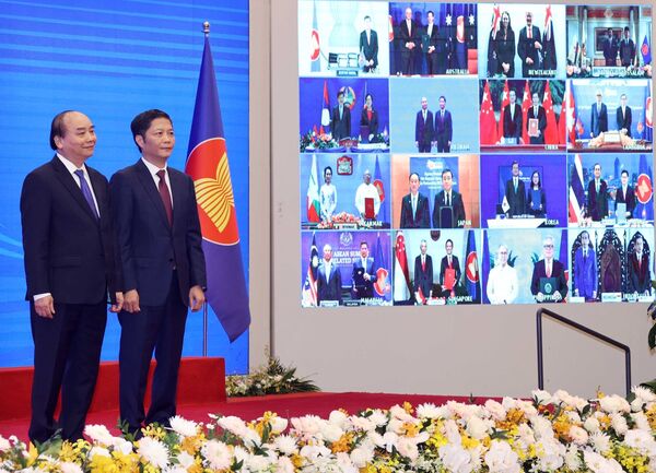 Việt Nam hưởng lợi nhiều từ Hiệp định RCEP dù “cuộc chơi” không có Ấn Độ Việt Nam hưởng lợi nhiều từ Hiệp định RCEP dù “cuộc chơi” không có Ấn Độ - Sputnik Việt Nam