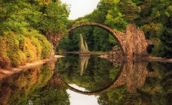 Cầu Rakotzbrücke hay Cầu Quỷ ở Đức - Sputnik Việt Nam