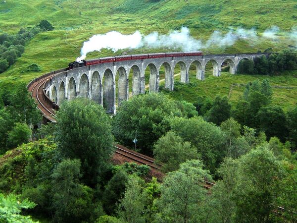 Cầu cạn Glenfinnan ở Scotland - Sputnik Việt Nam