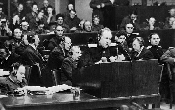 Nhà sử học nêu ra bài học chính của phiên tòa Nuremberg Nhà sử học nêu ra bài học chính của phiên tòa Nuremberg - Sputnik Việt Nam