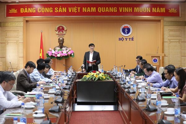 Việt Nam đối mặt nguy cơ lây nhiễm Covid-19 lớn, chưa rõ thời điểm có vaccine Việt Nam đối mặt nguy cơ lây nhiễm Covid-19 lớn, chưa rõ thời điểm có vaccine - Sputnik Việt Nam