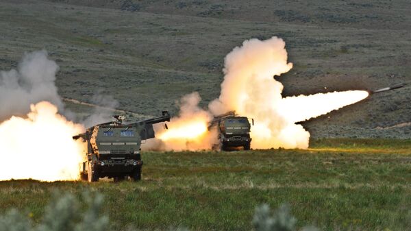 Hệ thống tên lửa và pháo cơ động cao của Mỹ HIMARS - Sputnik Việt Nam