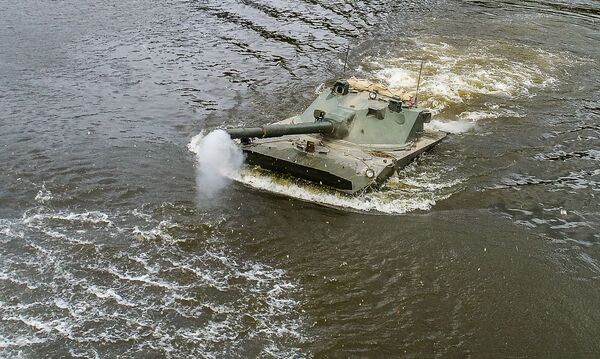 Rostec nói về các cuộc thử nghiệm xe tăng lội nước duy nhất trên thế giới - Sputnik Việt Nam