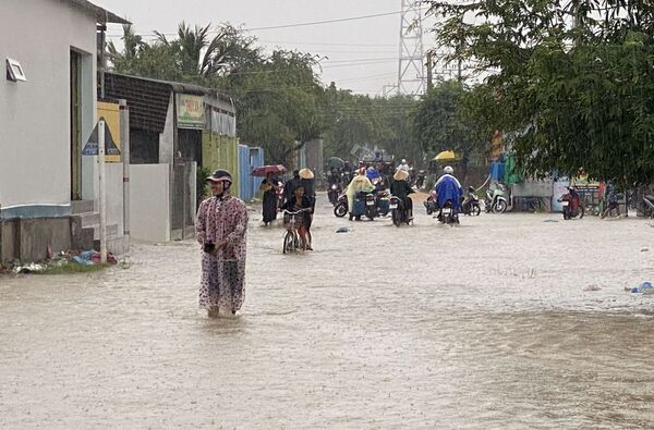 COVID-19, thiên tai chưa từng có trong năm 2020 không làm Việt Nam lao đao - Sputnik Việt Nam
