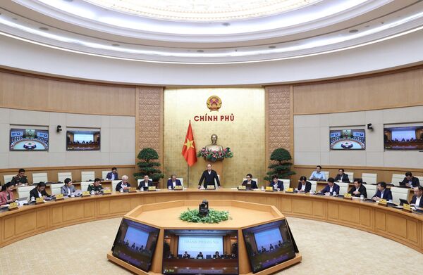 Việt Nam dừng các chuyến bay thương mại, yêu cầu xử nghiêm vụ lây Covid-19 ra cộng đồng - Sputnik Việt Nam