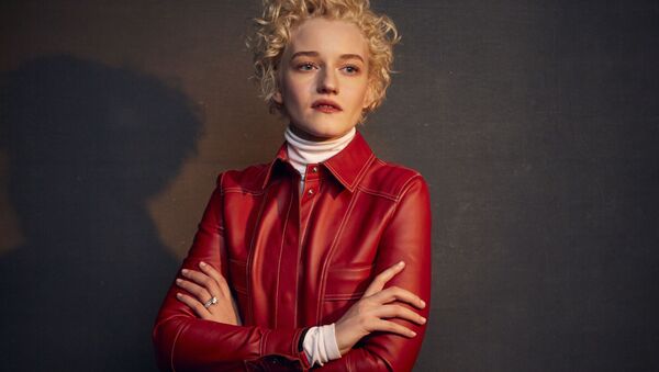 Julia Garner - Sputnik Việt Nam