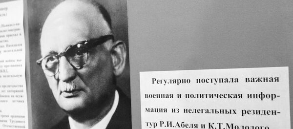 Nhân viên tình báo huyền thoại Liên Xô Rudolf Abel Nhân viên tình báo huyền thoại Liên Xô Rudolf Abel - Sputnik Việt Nam