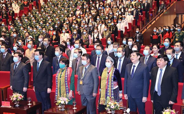 Thủ tướng Nguyễn Xuân Phúc: Sẽ xây dựng được một quốc gia hùng mạnh - Sputnik Việt Nam