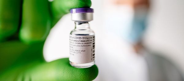 Thuốc chủng ngừa coronavirus BioNTech và Pfizer. - Sputnik Việt Nam