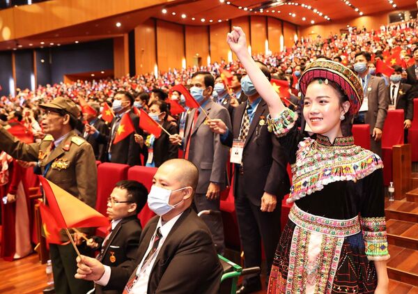 ‘Nhiều việc còn hình thức lắm’. Tổng Bí thư nói khen thưởng phải thiết thực - Sputnik Việt Nam