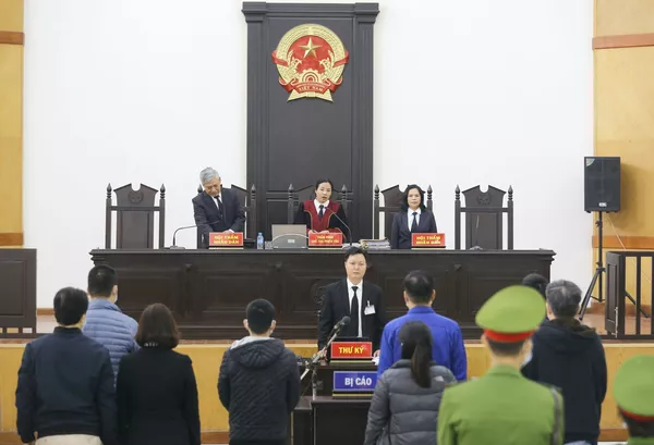 Xét xử vụ án CDC Hà Nội: Không ai chịu thừa nhận “đút túi riêng” Xét xử vụ án CDC Hà Nội: Không ai chịu thừa nhận “đút túi riêng” - Sputnik Việt Nam