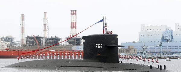 Thủy thủ Đài Loan trên tàu ngầm Hà Lan trong lễ khởi công nhà máy xây dựng tàu ngầm Cao Hùng Thủy thủ Đài Loan trên tàu ngầm Hà Lan trong lễ khởi công nhà máy xây dựng tàu ngầm Cao Hùng - Sputnik Việt Nam