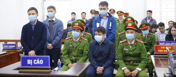 Các bị cáo tại phiên tòa. - Sputnik Việt Nam