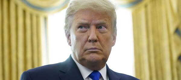 Trong tháng 12 này. Ảnh 7, 2020 Tổng thống Donald Trump trong Phòng Bầu dục của Nhà Trắng ở Washington. Trump đã thông báo rằng Israel và Morocco sẽ bình thường hóa quan hệ trong thành tựu mới nhất của báo chí chính quyền của ông nhằm thúc đẩy hòa bình Ả Rập-Israel. - Sputnik Việt Nam