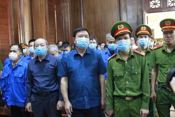 Vụ án ông Đinh La Thăng ở cao tốc Trung Lương – TP.HCM, Đinh Ngọc Hệ bác tên Út ‘trọc’ Vụ án ông Đinh La Thăng ở cao tốc Trung Lương – TP.HCM, Đinh Ngọc Hệ bác tên Út ‘trọc’ - Sputnik Việt Nam
