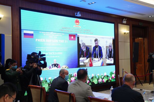 Trung tâm Nhiệt đới Nga-Việt: nghiên cứu quần đảo Trường Sa và hỗ trợ người dân vùng bị ảnh hưởng bão lụt - Sputnik Việt Nam