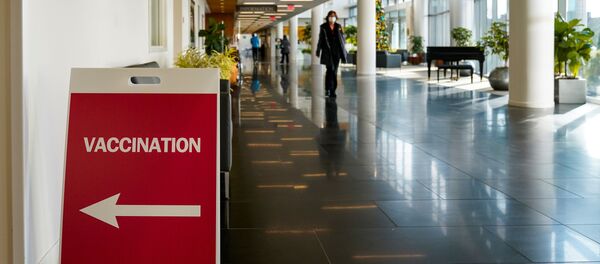 Tiêm vắc-xin chống lại COVID-19 ở Indiana, Hoa Kỳ Tiêm vắc-xin chống lại COVID-19 ở Indiana, Hoa Kỳ - Sputnik Việt Nam