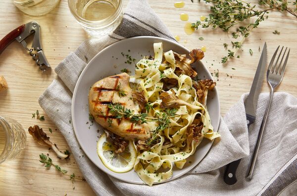 Hương vị của sự thay đổi: Thịt từ phòng thí nghiệm thay vì cốt-lết? - Sputnik Việt Nam